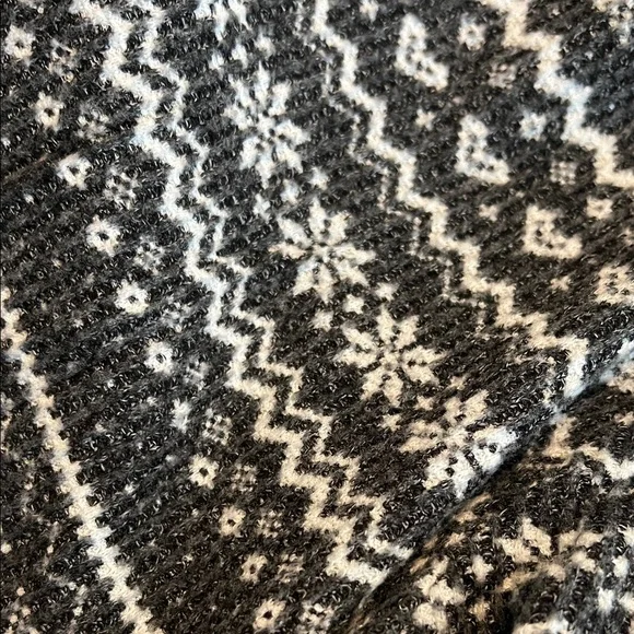 LOFT Gray and White Knit Pajama Set - Picture 7 of 7